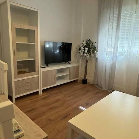 Apartamento Chicharro A Baeza Bagian luar foto