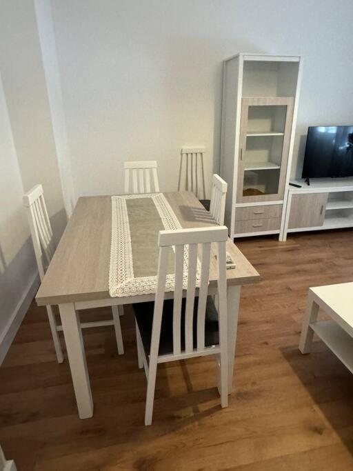 Apartamento Chicharro A Baeza Bagian luar foto